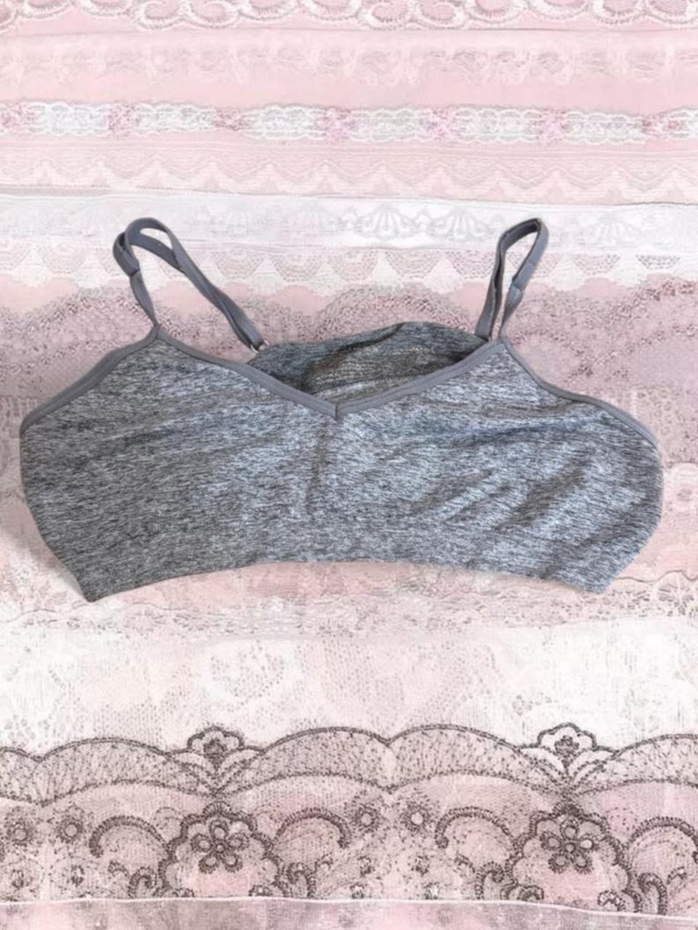 sports bra